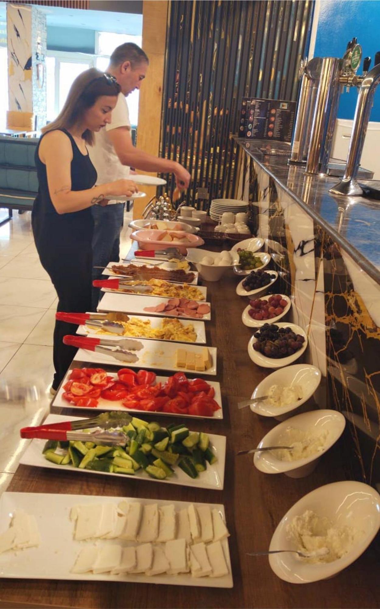 Ariva Center Hotel Xetai Baku Luaran gambar